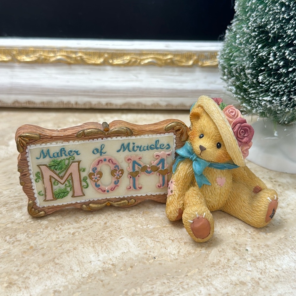 Hallmark Mother’s Day The Hillman Collectible Bear w sign “Mom Makerof Miracles”